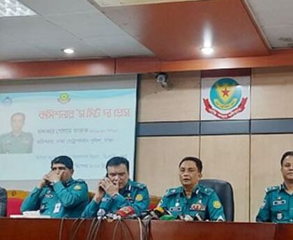 Police ban New Year's Eve celebrations in Dhaka