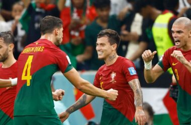 Ramos, Pepe give Portugal 2-0 halftime lead over Swiss in last 16