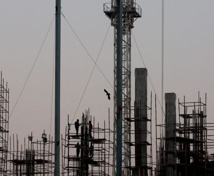 Indian economic growth to slow to 7% in 2022/23, government estimates