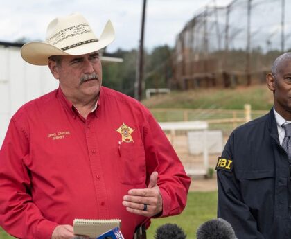 Texas gunman kills five as neighbors complain of late-night noise