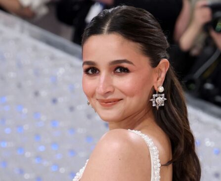 Do you know Alia Bhatt's white gown is made of one lakh pearls?
