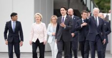 'Unified' G7 impose new sanctions on Russia
