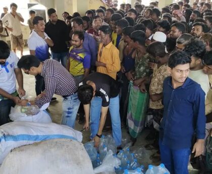 320 people affected by the cyclone in Shah Porir Island receive the first Aloe Trust relief