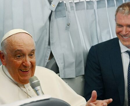 Vatican involved in secret Ukraine peace mission: Pope Francis