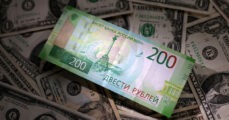 Ruble crosses 101 against dollar, Kremlin blames loose monetary policy