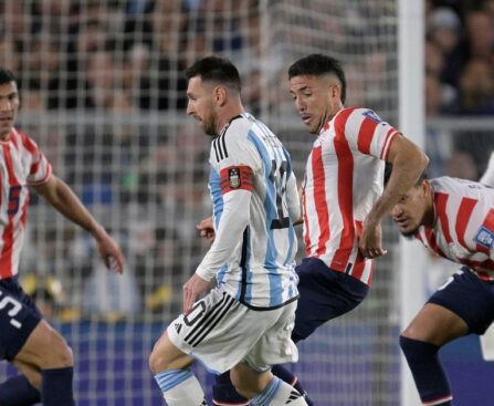 Meta headline: Argentina, Brazil and Uruguay all win in World Cup qualifying