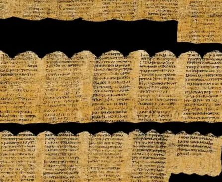 AI reads ancient scrolls buried by Vesuvius eruption
