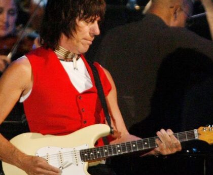 Influential rock guitarist Jeff Beck dies at 78