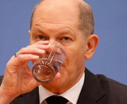 Re-polling of Scholz's Social Democrats in Berlin causes an uproar