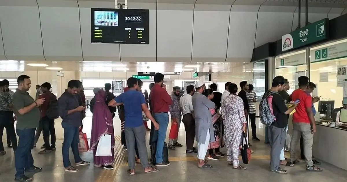 Metrorail service resumes after two-hour shutdown in Dhaka