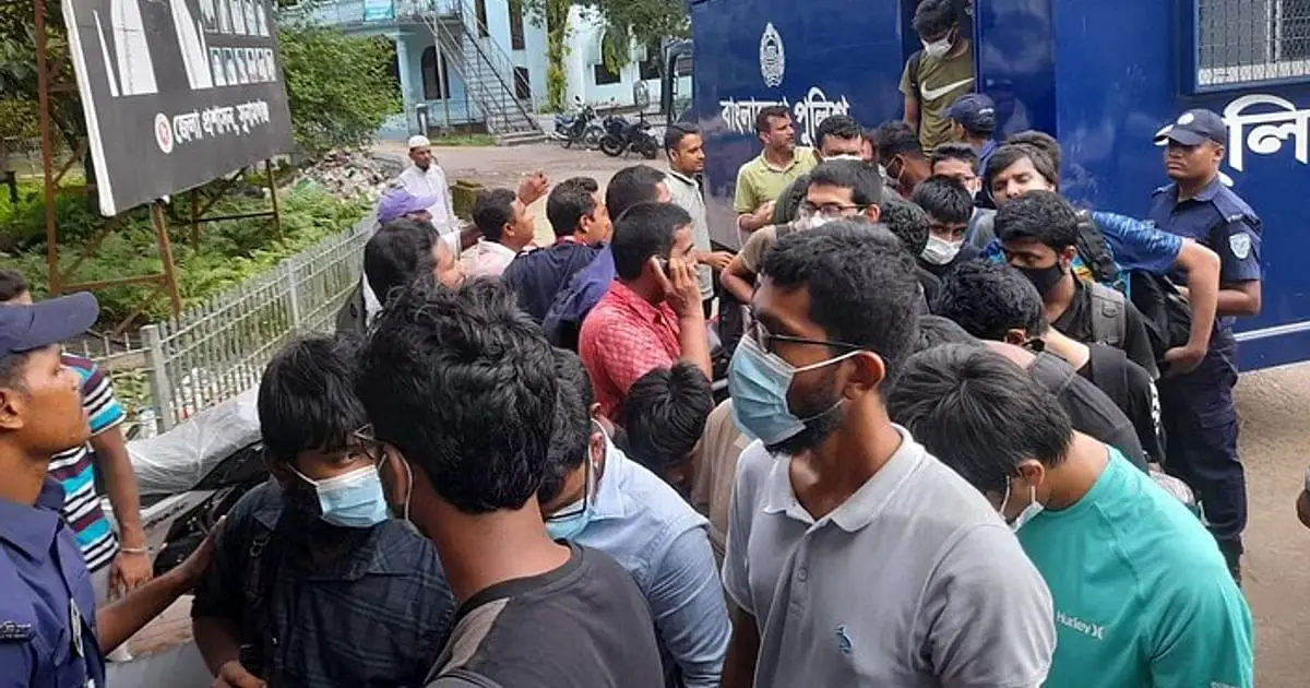32 students arrested from Tanguar Haor, including 24 BUET students, granted bail