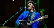 Dire Straits second guitarist Jack Sonny dies at 68