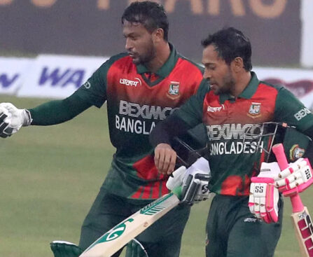 Musfiq returns to Dhaka with Shakib: Bangladesh captain returns home after the match against Sri Lanka