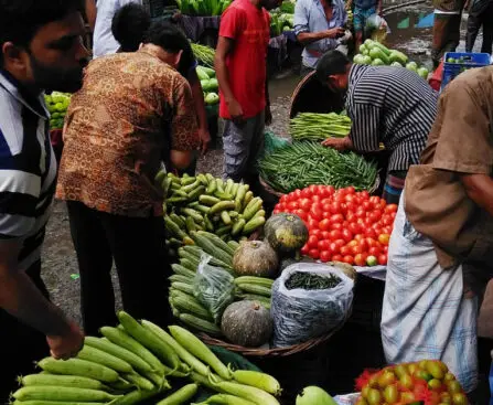 Food inflation drops below 10 percent in December, non-food inflation rises