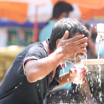 Heat wave outbreak in Bangladesh, likely to continue for next two days